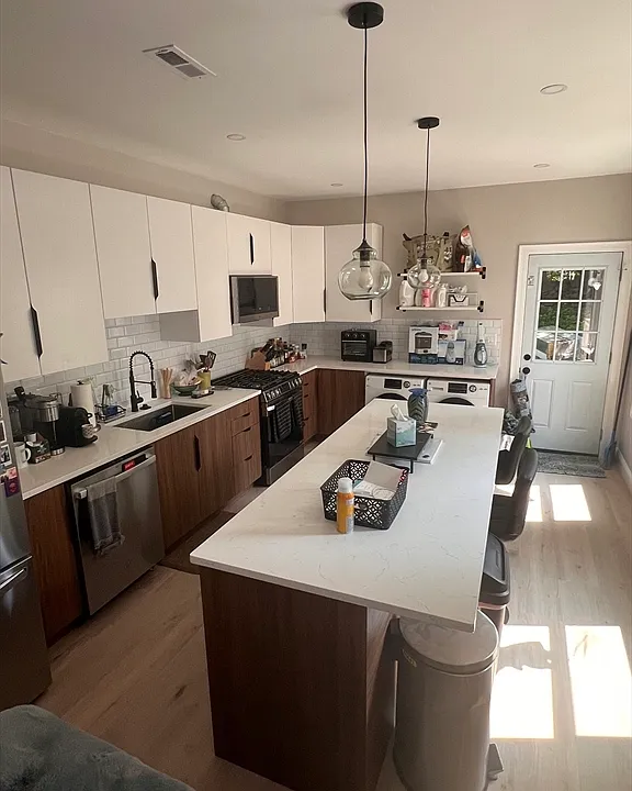 9 Dennison St #2