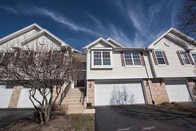 1st image of 3057 Tangley Oaks Trl