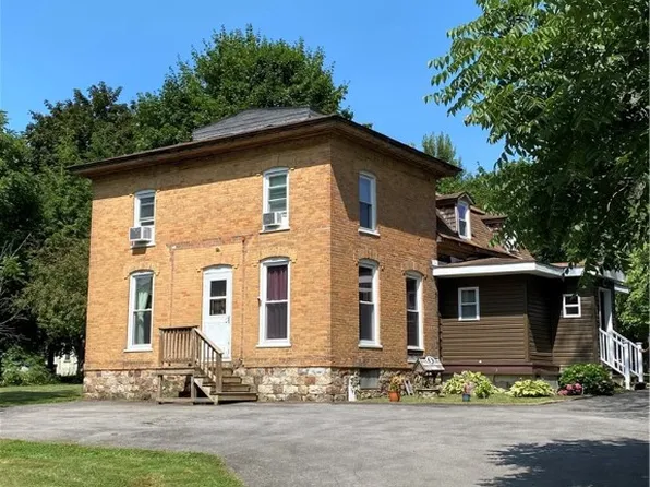 4104 Dix St, North Rose, NY 14516