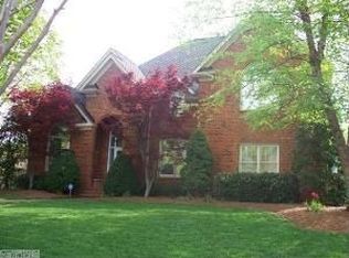 2002 Needleleaf Ln, Greensboro, NC 27410