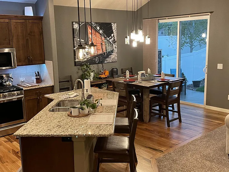 Alpine Ave — Photo 30