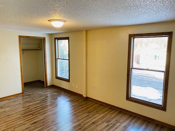 Front (east) bedroom