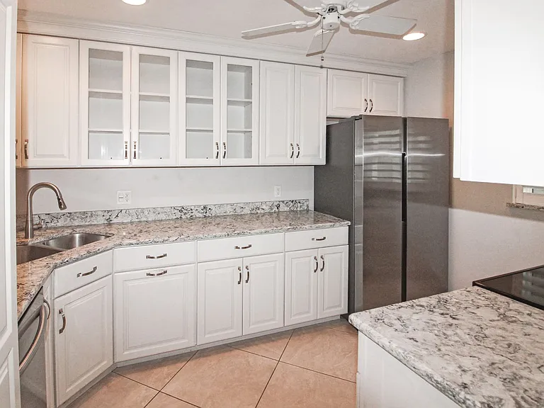 250 Santa Maria St #317 — Photo 2