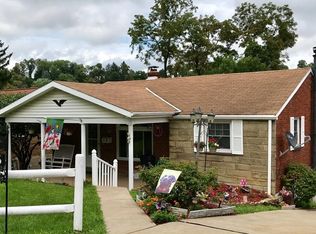 135 Glencoe Dr, West Mifflin, PA 15122