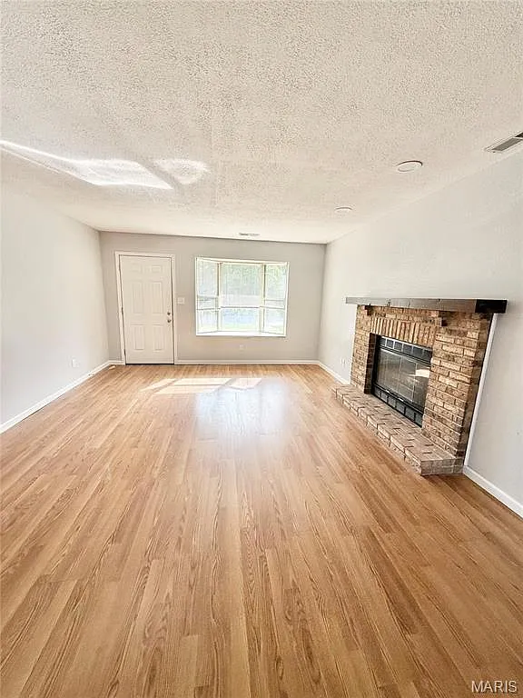 3 bed, 2.0 bath, 1704 sqft, $2,200 — Photo 4