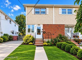 3813 Hylan Blvd, Staten Island, NY 10308