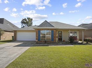 10046 Park Ridge Dr, Denham Springs, LA 70706