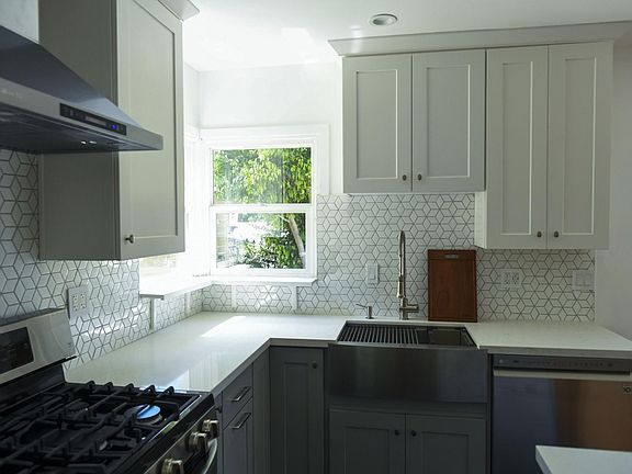 5th image of 6030 Hillandale Dr