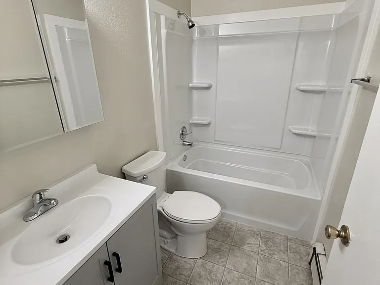 821 N Hoyt St #6 — Photo 9