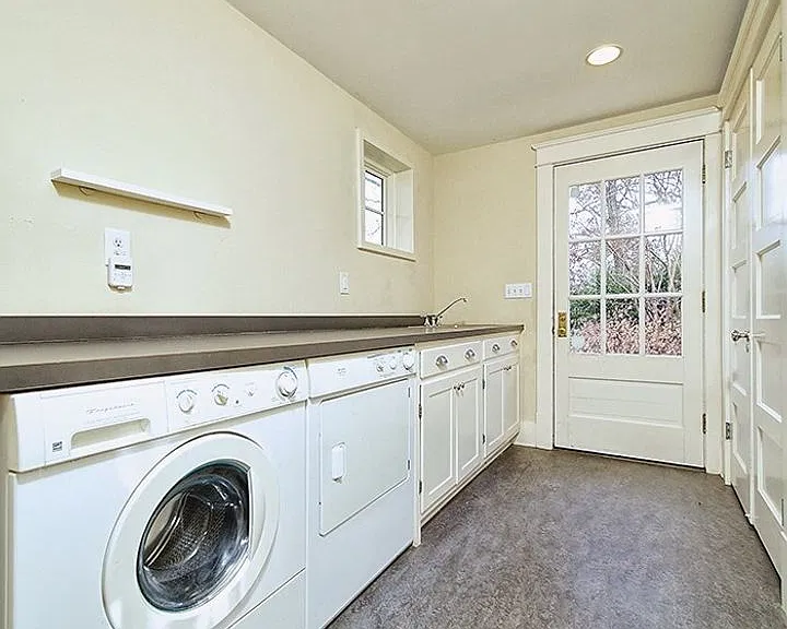 3944 Woodlawn Dr — Photo 12