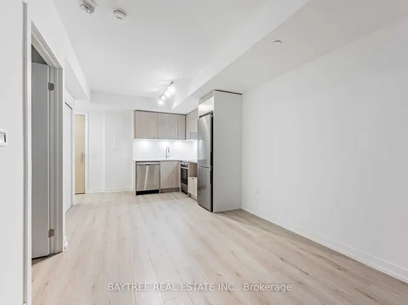 395 Bloor St E, Toronto, ON