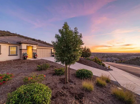 1235 Topanga Dr, San Marcos, CA 92069