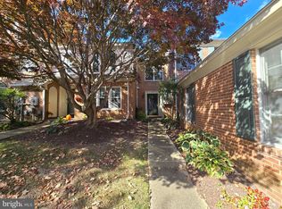 112 Huckleberry Dr, La Plata, MD 20646