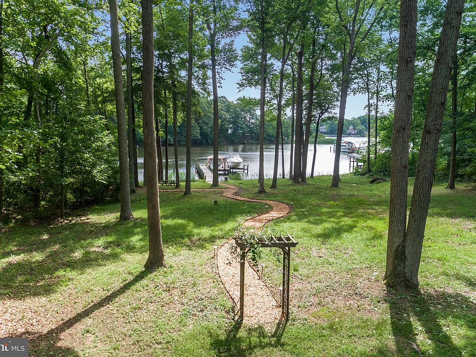 2nd image of 3321 Old Point Rd