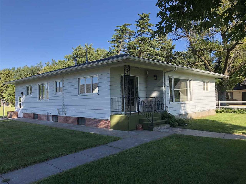 1st image of 301 S Greenfield Ave