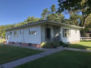 301 S Greenfield Ave, Upland, NE 68981