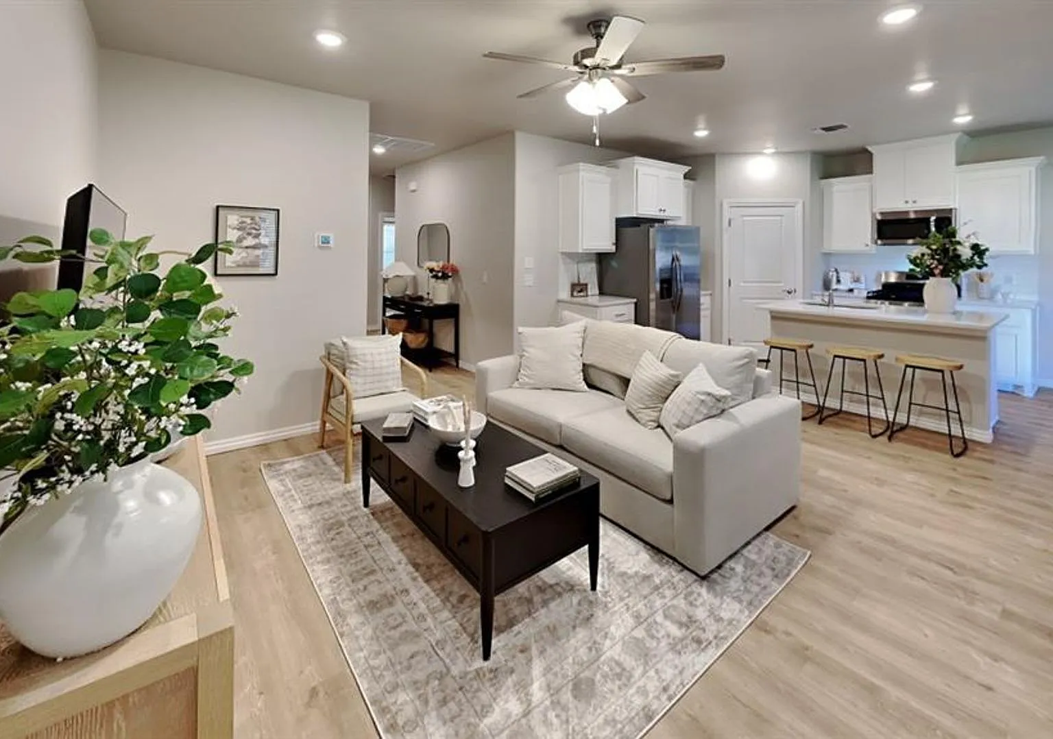 Brand New Luxury 3 Bedroom 2 Bathroom Home In 55+ Community In Warr Acres (Lawn Care Included) — Photo 4