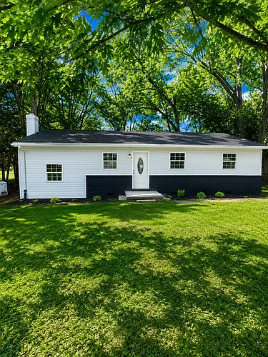 131 Fairway Dr Photo 1