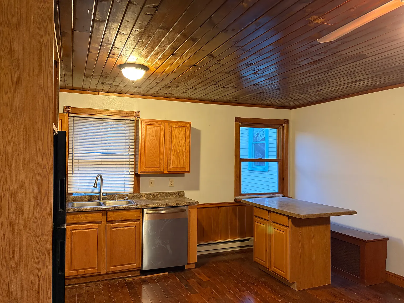 1 bed, $1,100 — Photo 4