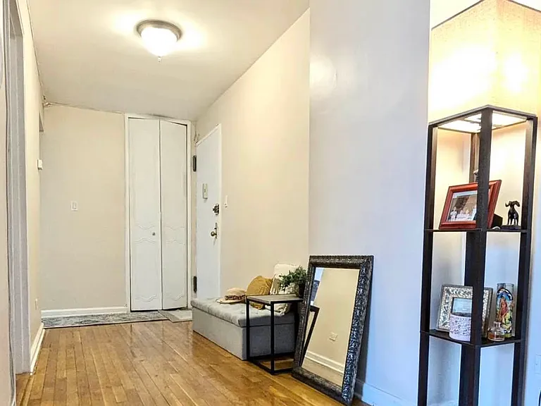 1270 E 51st St #1P — Photo 3