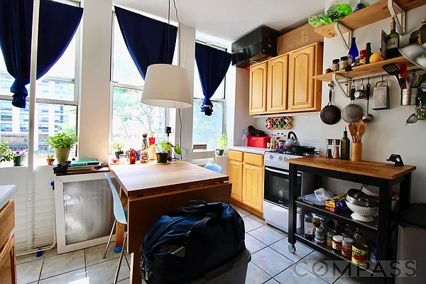 Rented by Compass | media 11