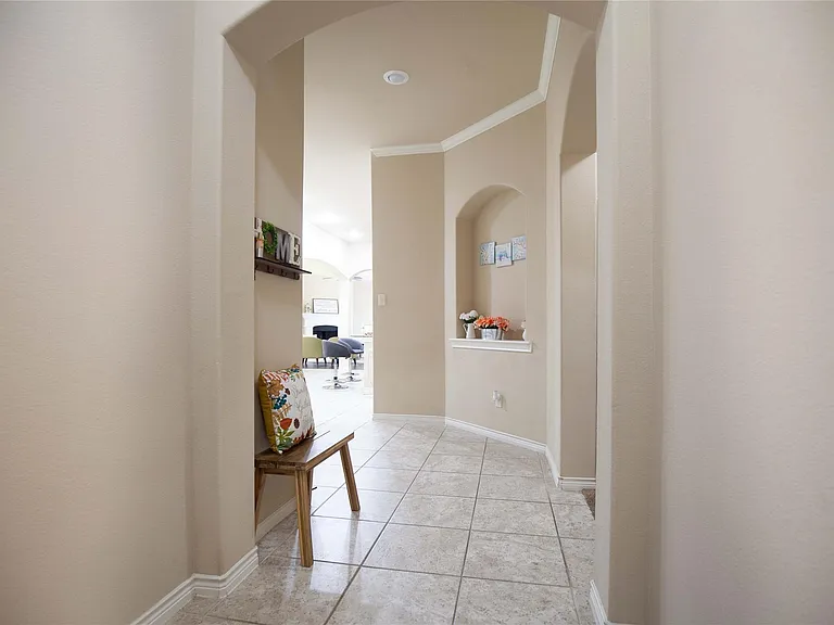 10113 Old Eagle River Ln — Photo 2