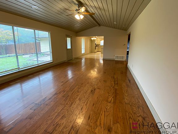 4th image of 8125 Bobwhite Dr