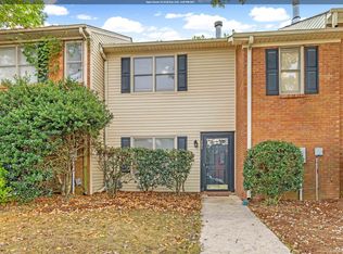 1204 Hillsboro Ln, Helena, AL 35080