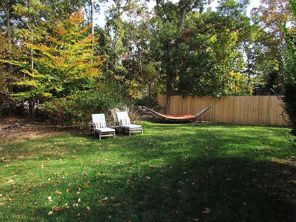 159 Gardiner Ave, East Hampton, NY 11937 Zillow