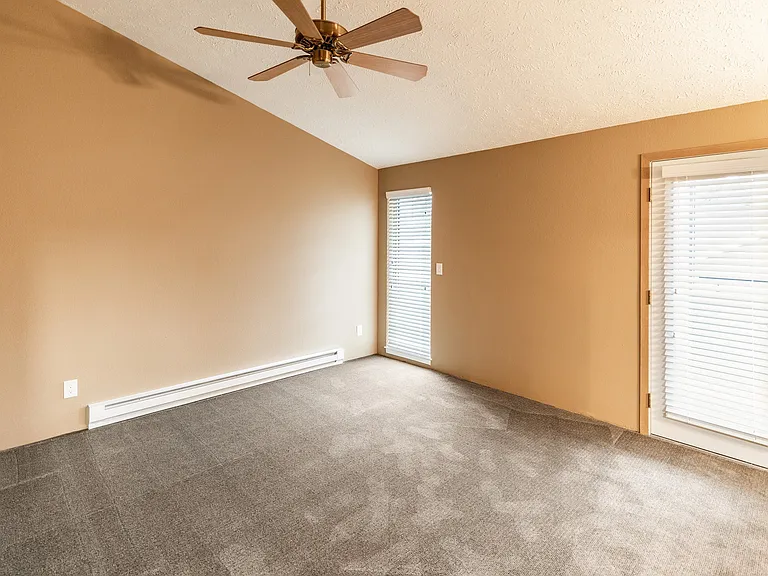 Graymayre Crossing Apartments — Photo 48