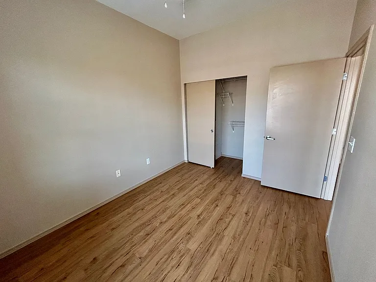 1323 Boren Ave #607 — Photo 5