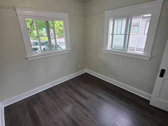 5th image of 340 N Grove Ct