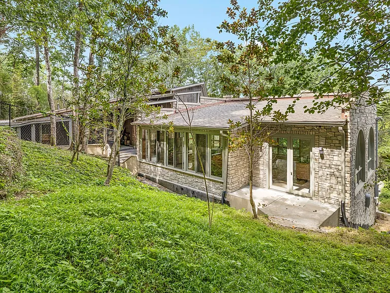 5729 Stoneway Trl — Photo 29