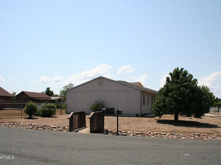 8901 E Waco Ct — Photo 8