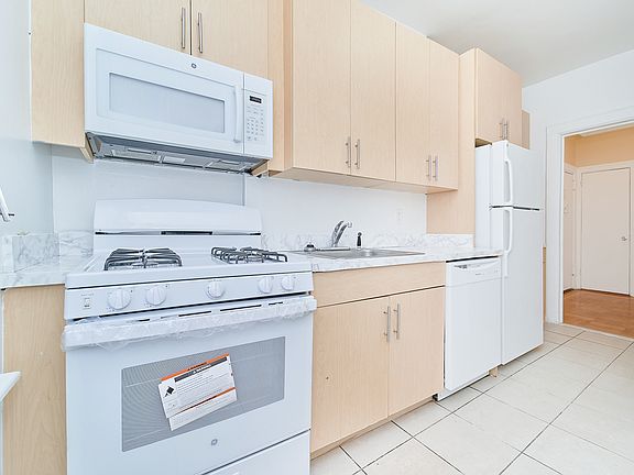 3rd image of 217 Haven Ave APT 4D