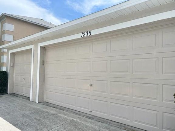 4th image of 1235 Yardley Dr