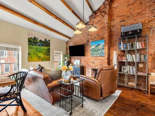 23 State St #301, Newburyport, MA 01950