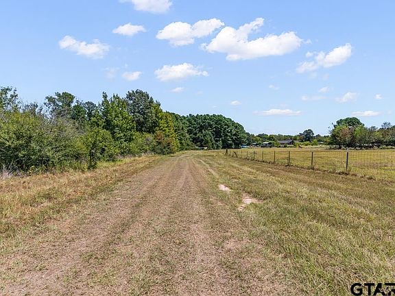 4th image of 1061 Waldrons Ferry Rd