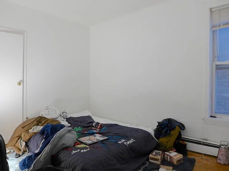 860 Huntington Ave — Photo 9