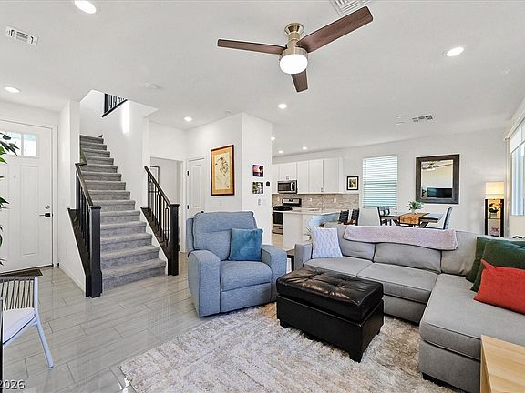 3rd image of 10808 San Millan Ave