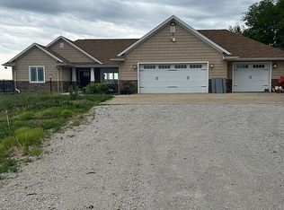 3802 N Cottonwood Rd, Urbana, IL 61802