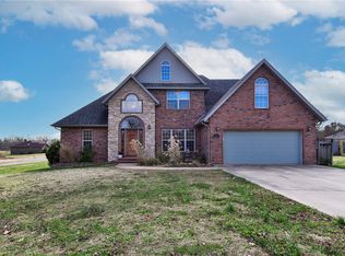 1910 W Meadowlark Ln, Aurora, MO 65605