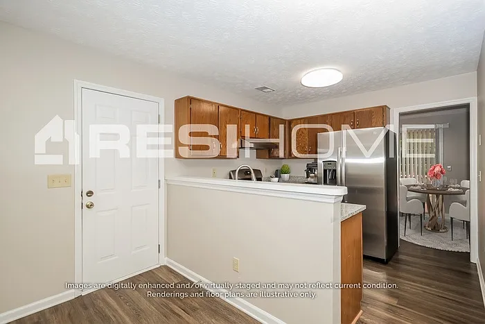 3 bed, 2.0 bath, 1204 sqft, $1,820 — Photo 3