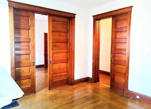 All three rooms close off for total privacy.Common hallway for movement without entering bedrooms.