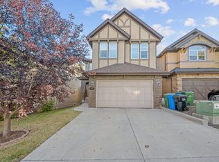 9335 14th Ave SW, Calgary, AB T3H 4A9