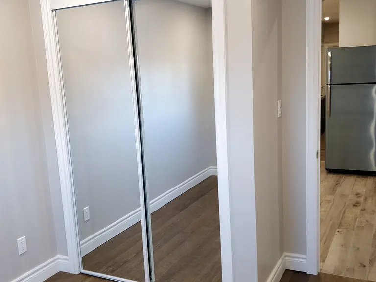 755 Dupont St #2 — Photo 4