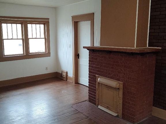 5th image of 104 N 18th St