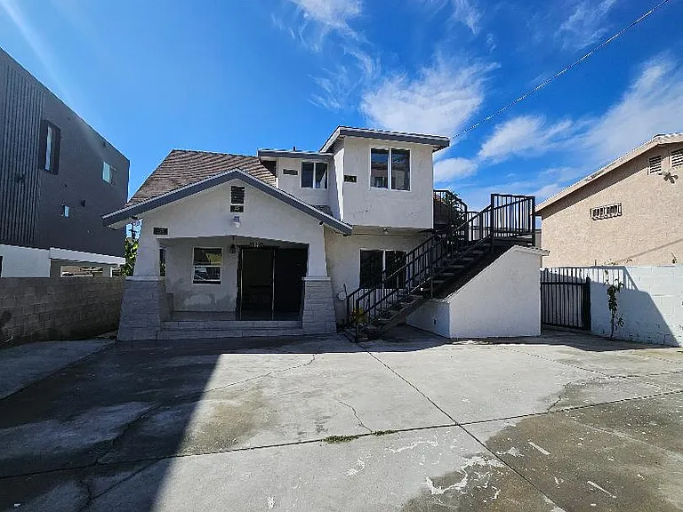 325 N Normandie Ave #325 — Photo 1