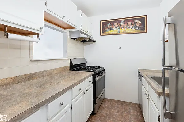 Rented by Brown Harris Stevens | media 4