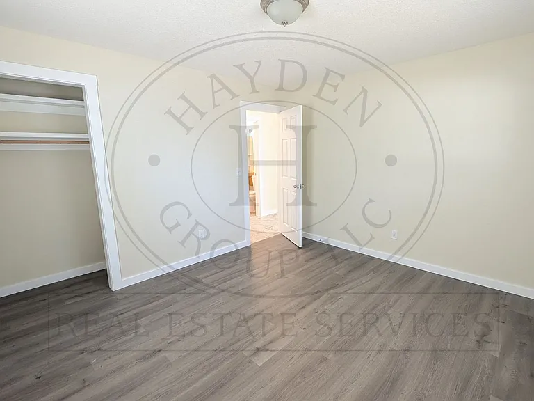 625 SW Dennis Ave — Photo 11